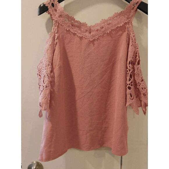 Lucklisa Pink Lace-Accent V-Neck Three-Quarter Sleeve Top S - Picture 3 of 9